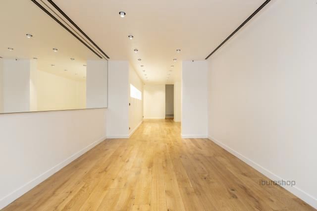 Location Commerce Paris 1 75001 72 m²