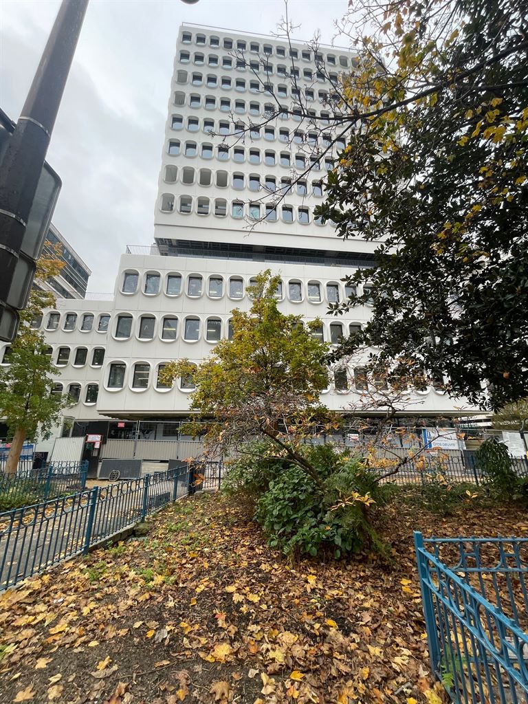 Location Commerce Paris 15 75015 110 m²