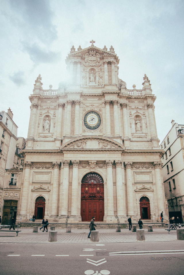 Location Commerce Paris 4 75004 85 m²