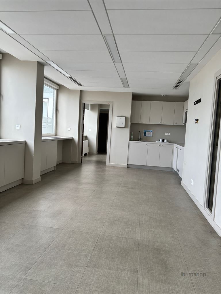 Vente Bureaux Clichy 92110 1630 m²