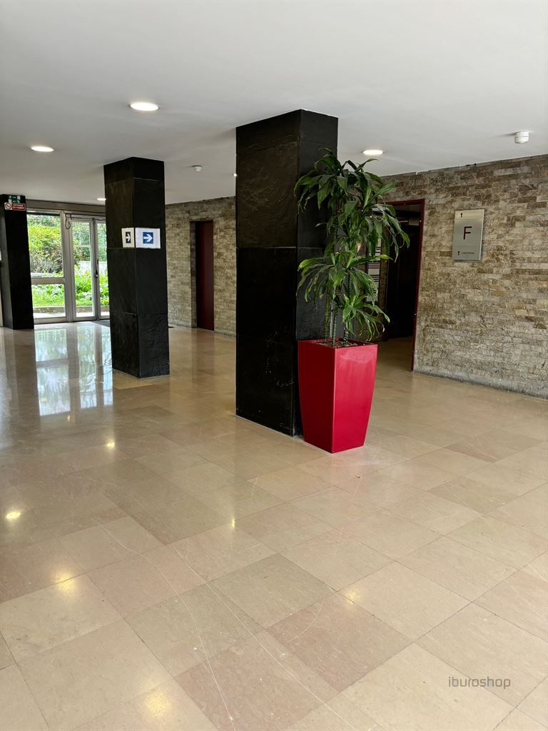 Vente Bureaux Clichy 92110 1630 m²