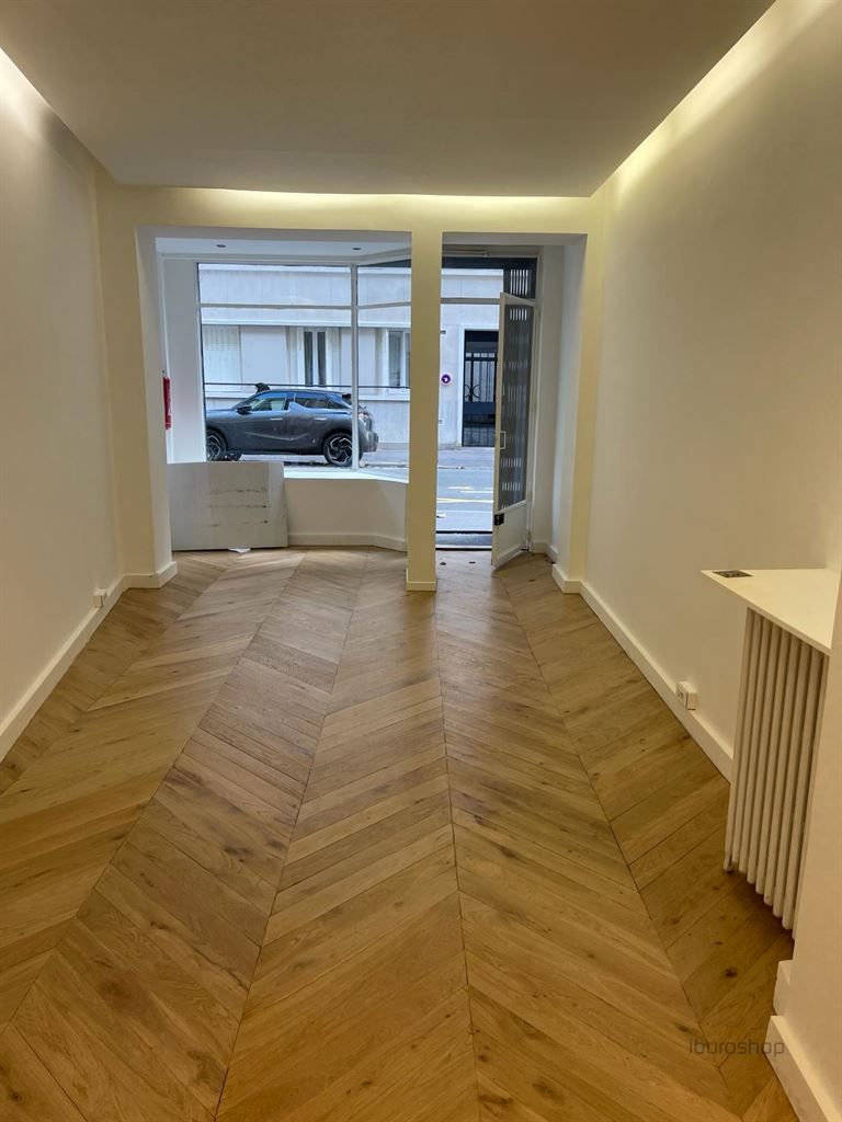 Location Commerce Paris 16 75016 32 m²