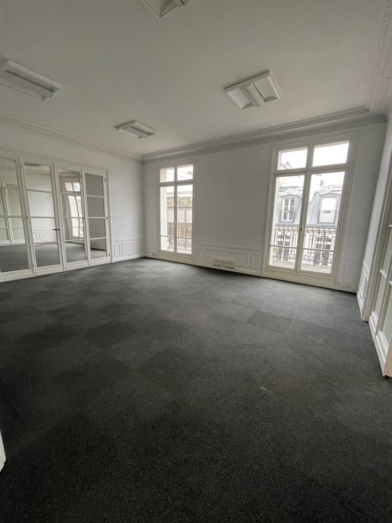 Location Bureaux Paris 8 75008 320&nbsp;m²