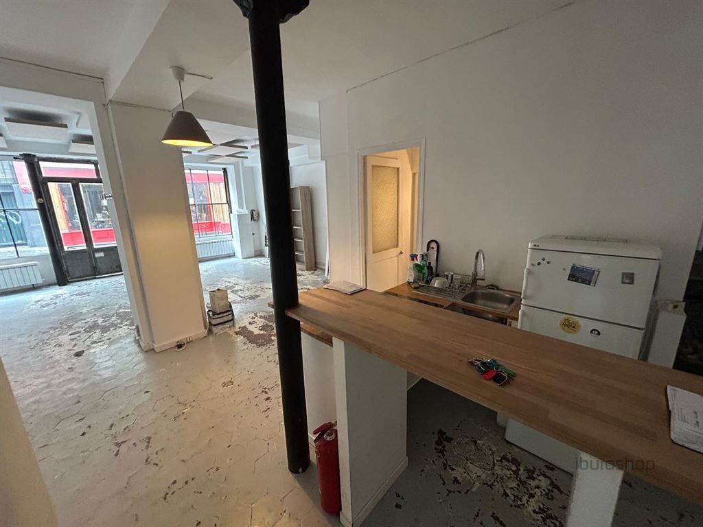 commerce en location sur PARIS (75010) - Voir les photos  Location Commerce Paris 10 75010 70 m²