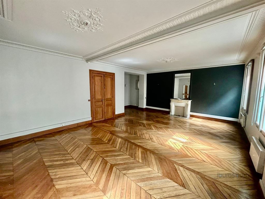 Location Bureaux Paris 8 75008 63 m²