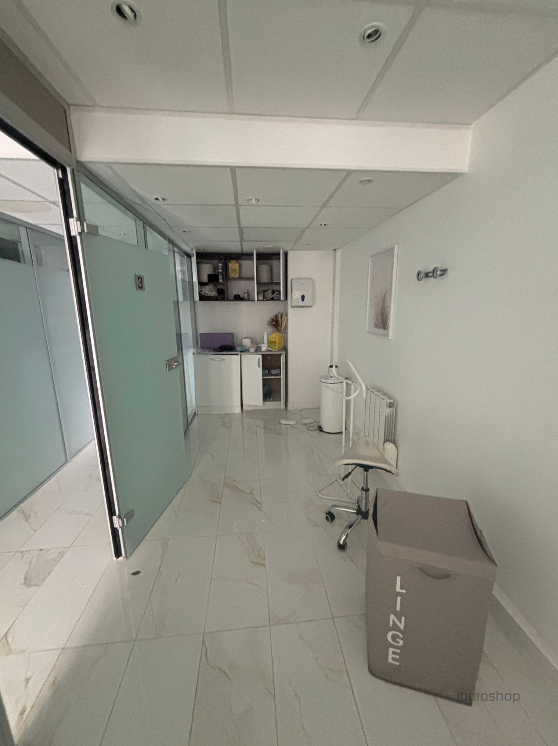 commerce en location sur PARIS (75014) - Voir les photos  Location Commerce Paris 14 75014 55 m²