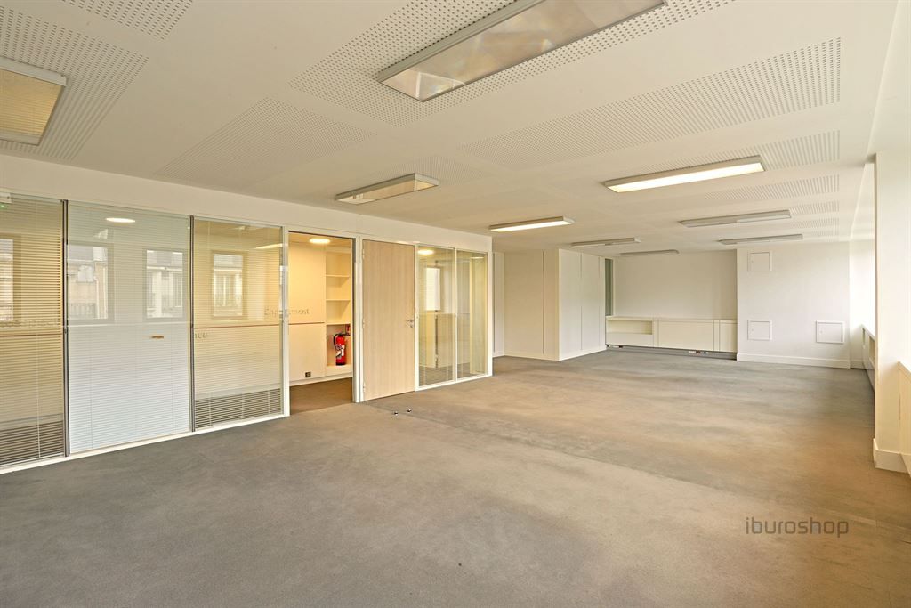 Location Bureaux Paris 10 75010 323&nbsp;m²