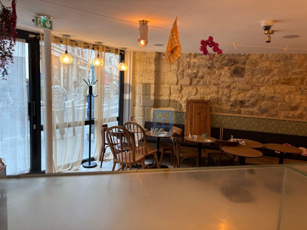 Vente Commerce Paris 11 75011 64.5&nbsp;m²