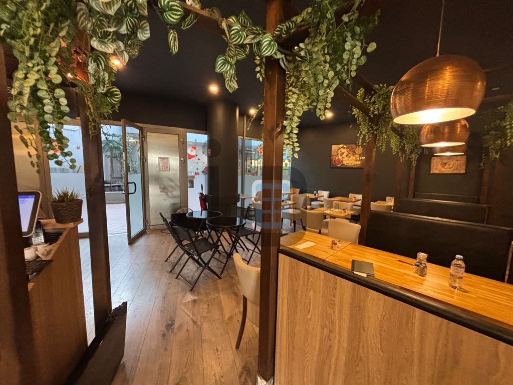 Location Commerce Nanterre 92000 91&nbsp;m²