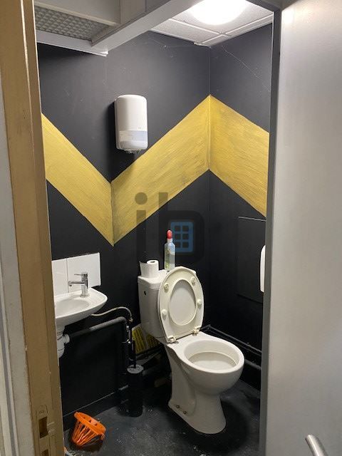 Location Commerce Paris 20 75020 255&nbsp;m²