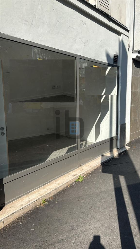 Location Commerce Montreuil 93100 95&nbsp;m²
