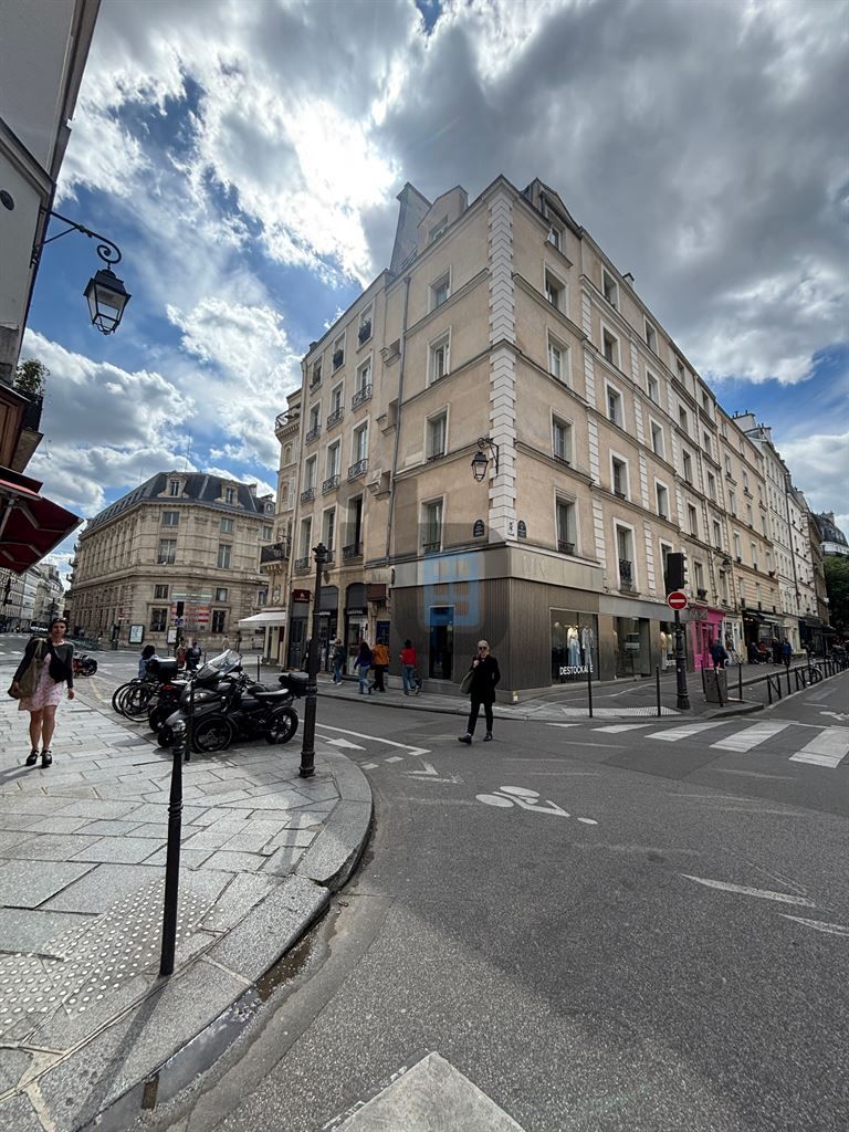 Location Commerce Paris 4 75004 172&nbsp;m²