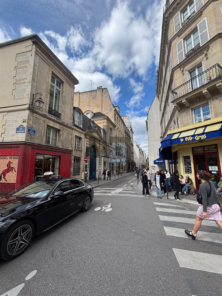 Location Commerce Paris 4 75004 172&nbsp;m²