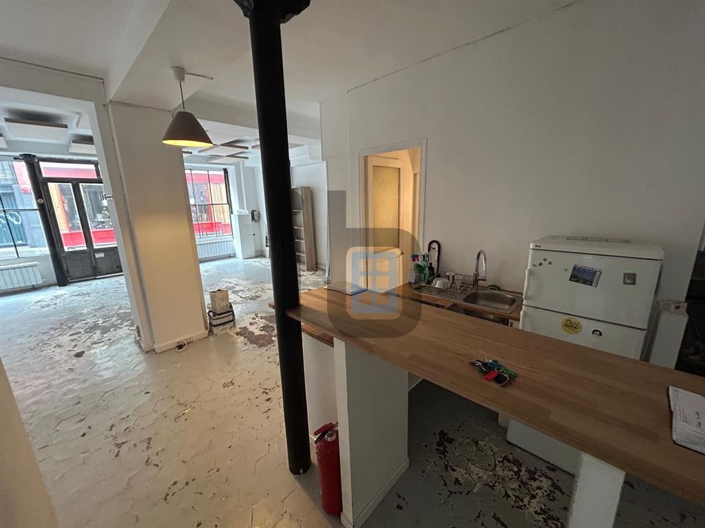 Location Commerce Paris 10 75010 70&nbsp;m²